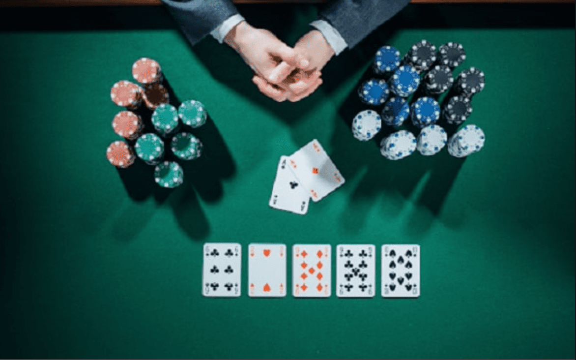 Cần nắm giữ 2 điều này để đánh bại đối thủ trong Poker