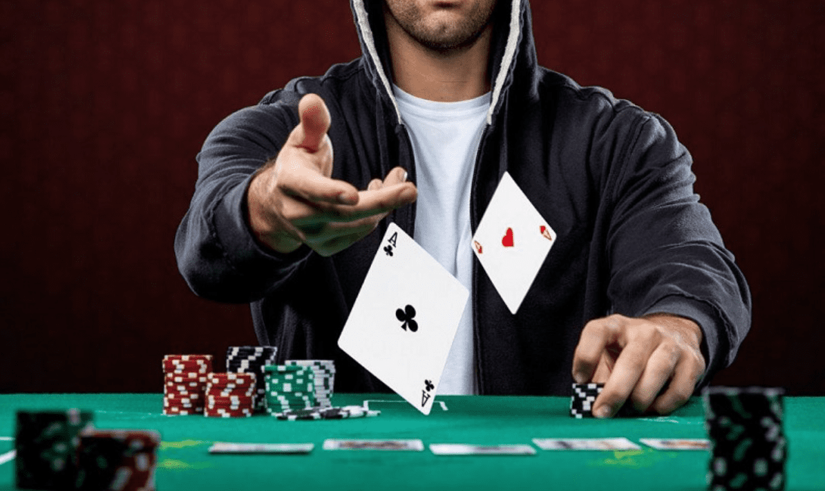 Học hỏi cách đối mặt với những vấn đề khó khăn của người chơi Poker thành công