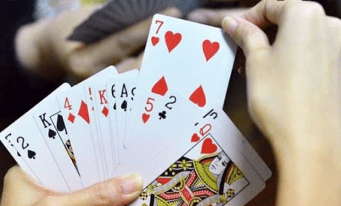 Tìm hiểu về một số luật chơi của thể loại game tiến lên miền Bắc